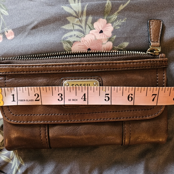 ✨️Fossil Vintage Brown Leather Women's Clutch - Picture 8 of 9